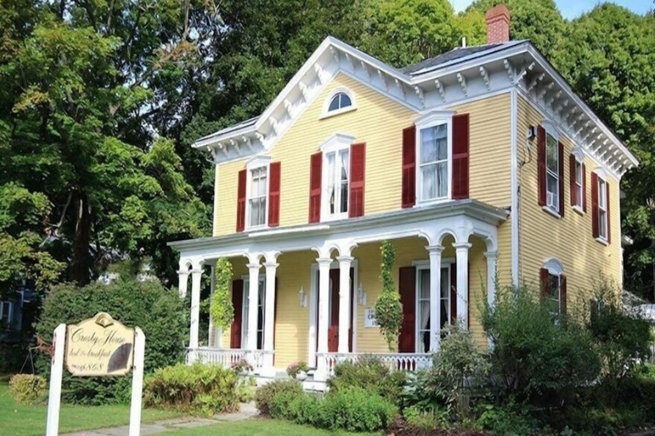 1868 Crosby House Bed & Breakfast Brattleboro Exterior photo