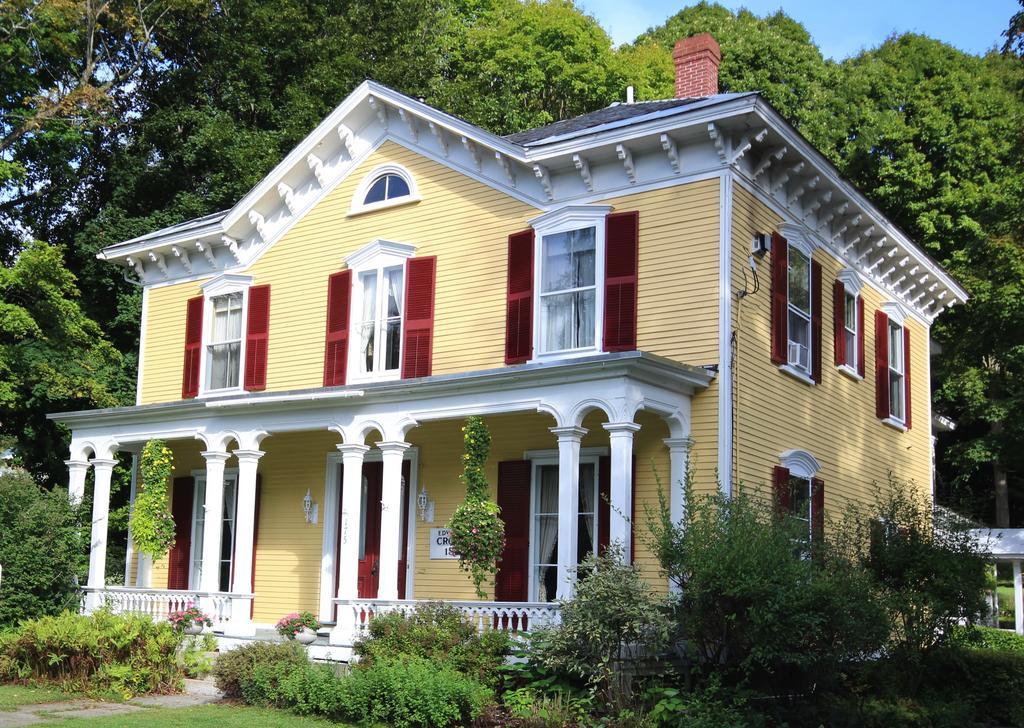 1868 Crosby House Bed & Breakfast Brattleboro Exterior photo