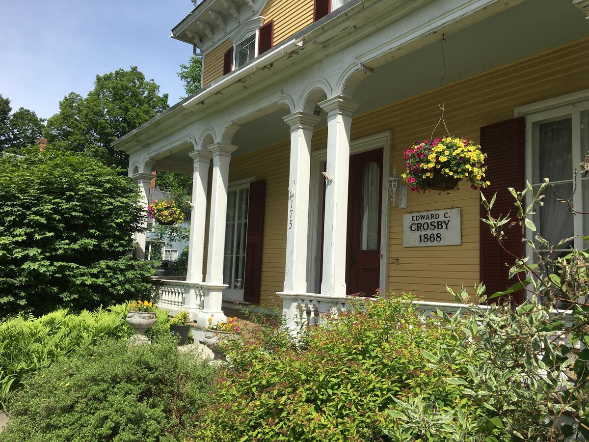 1868 Crosby House Bed & Breakfast Brattleboro Exterior photo